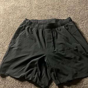 Men’s surge shorts lined